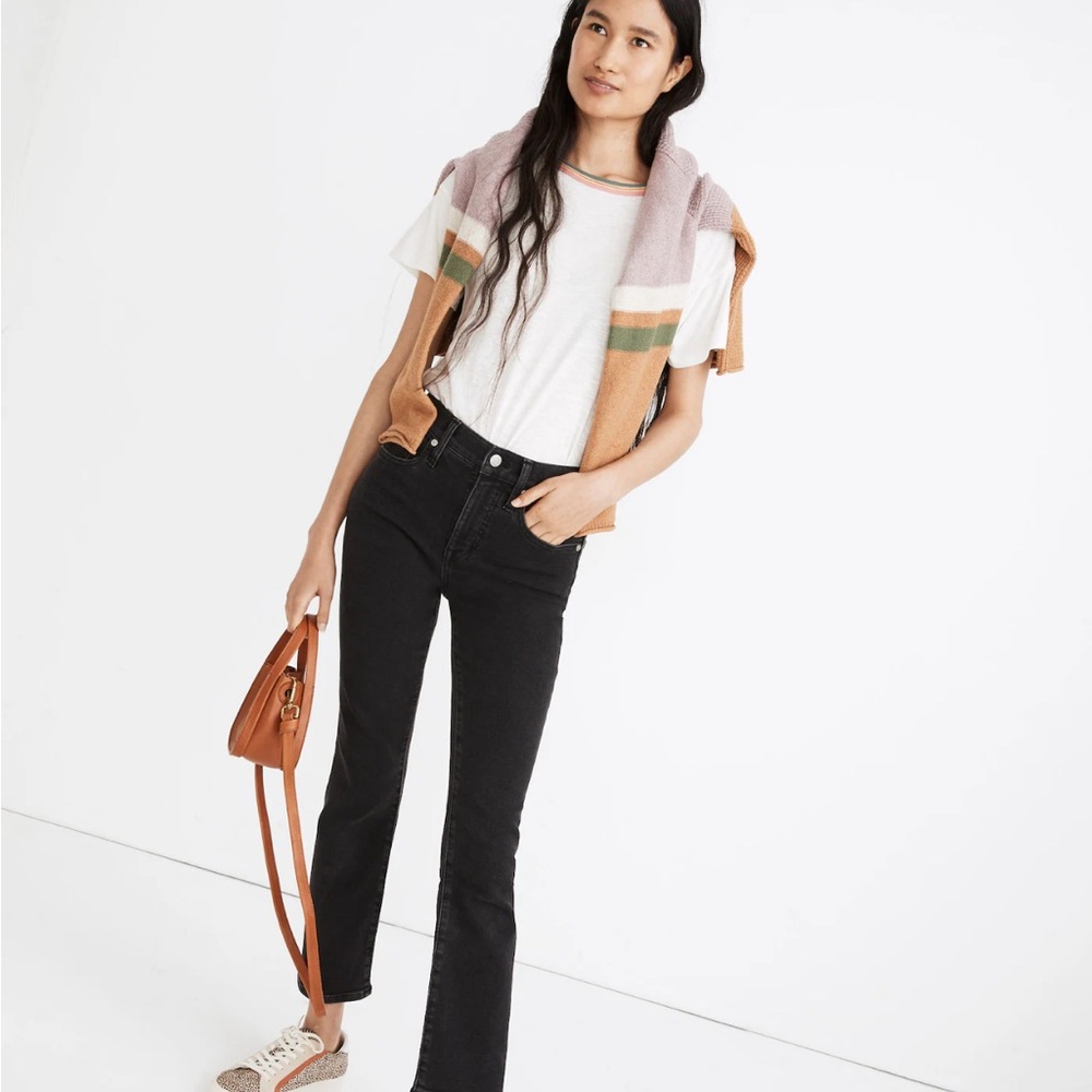 Petite Cali Demi-Boot Jeans in Starkey Wash